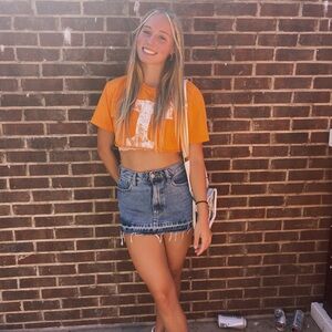 Meet your Posher, Laurel